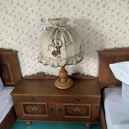 Charming Historical * Finning